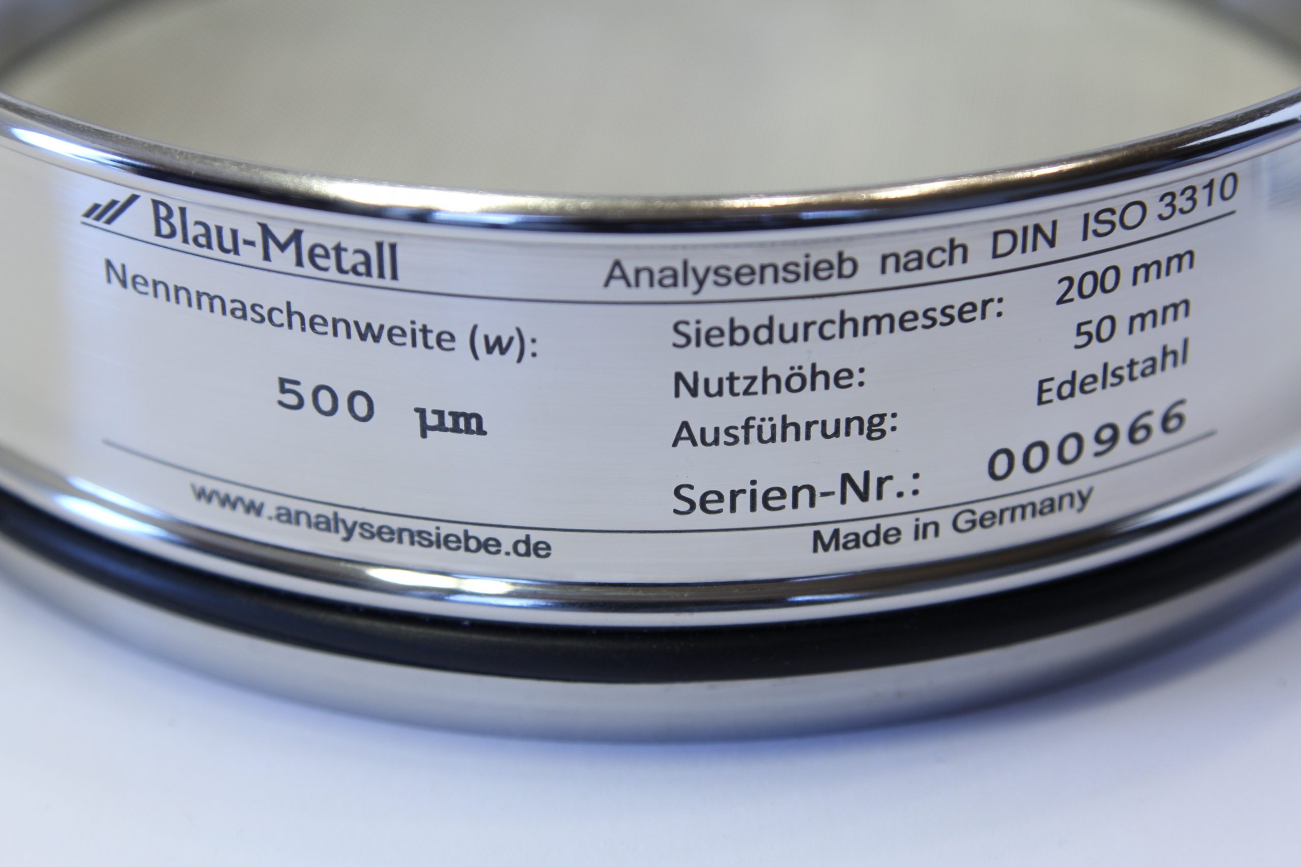 Sieve analysis of aggregates