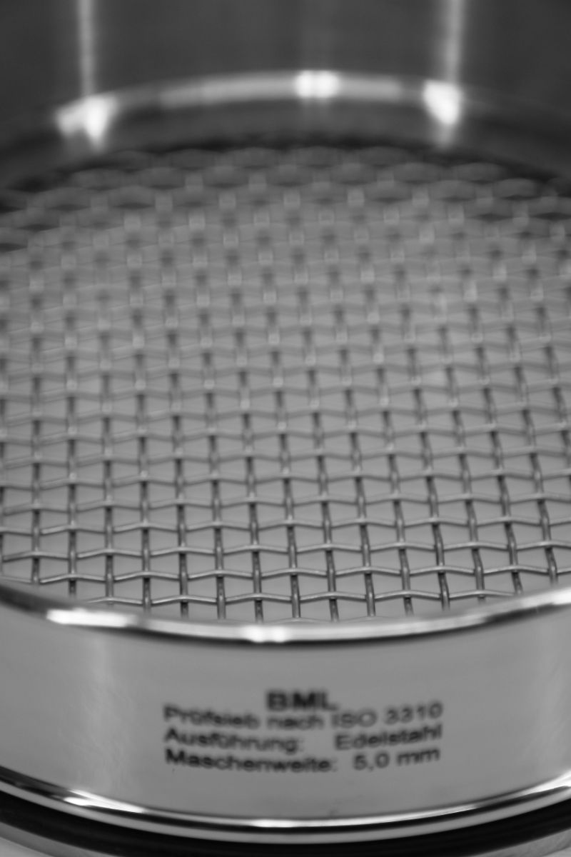 Square Lab Testing Sieve Blau-Metall - Laboratory Test Sieves Made in Germany